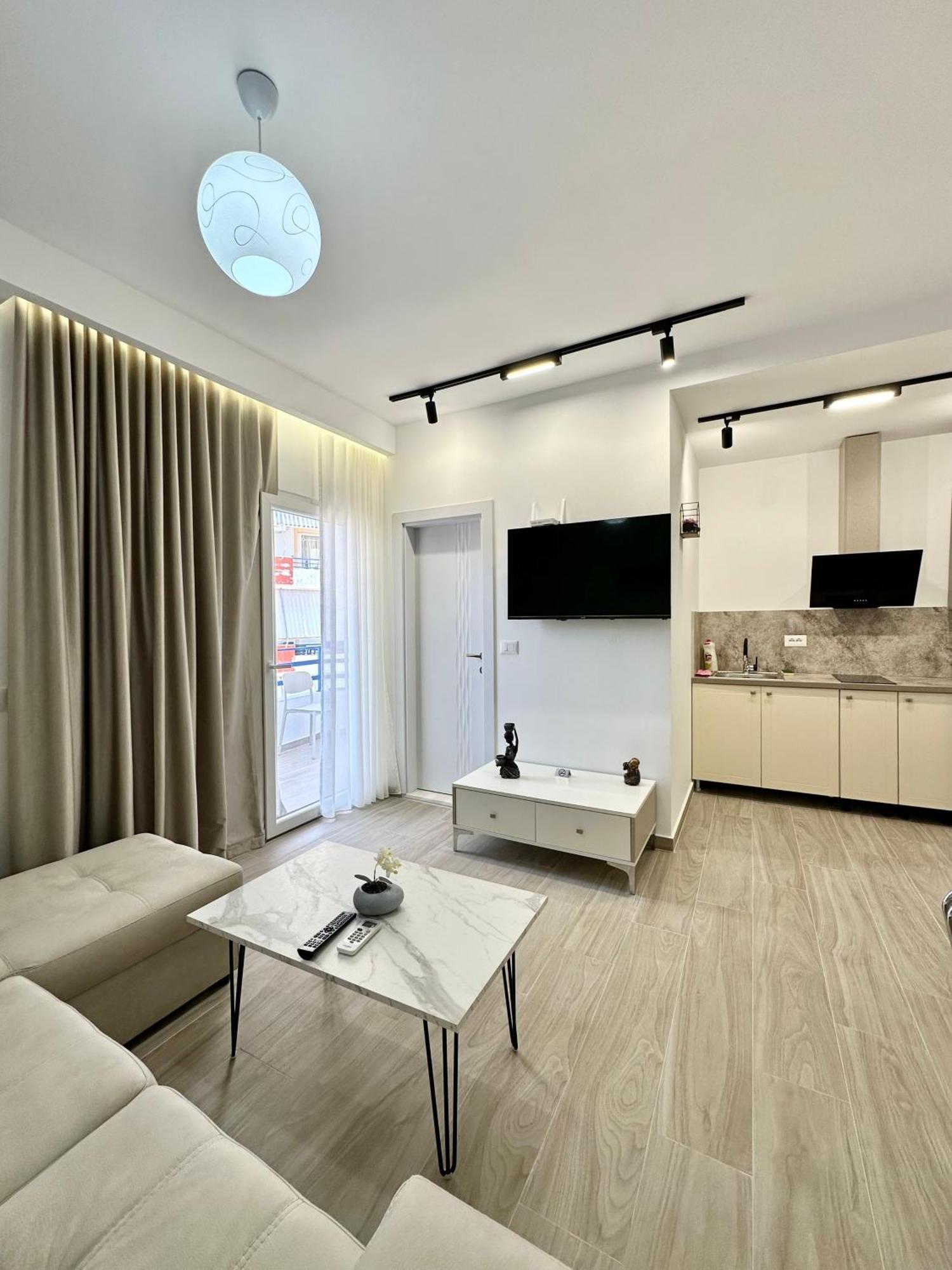 Al Mare Rooms Sarandë Exteriér fotografie