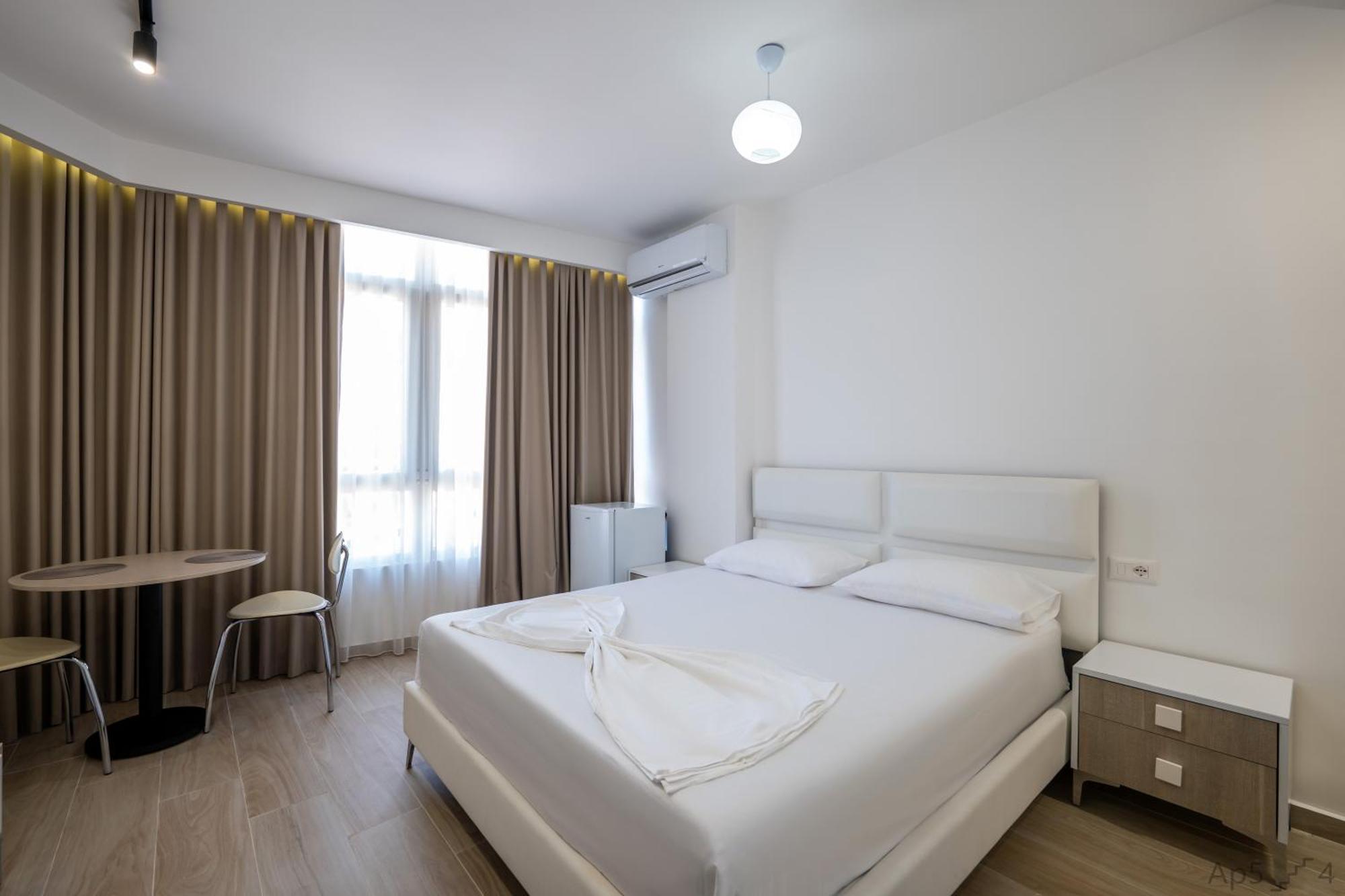 Al Mare Rooms Sarandë Exteriér fotografie